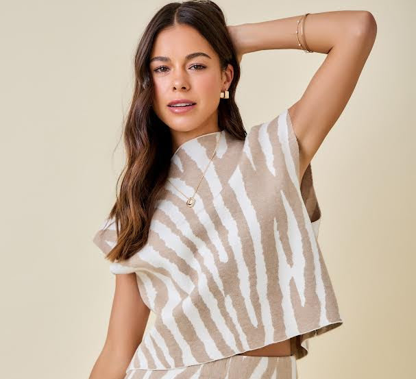 Fun Boxy Sweater - Ivory Tan
