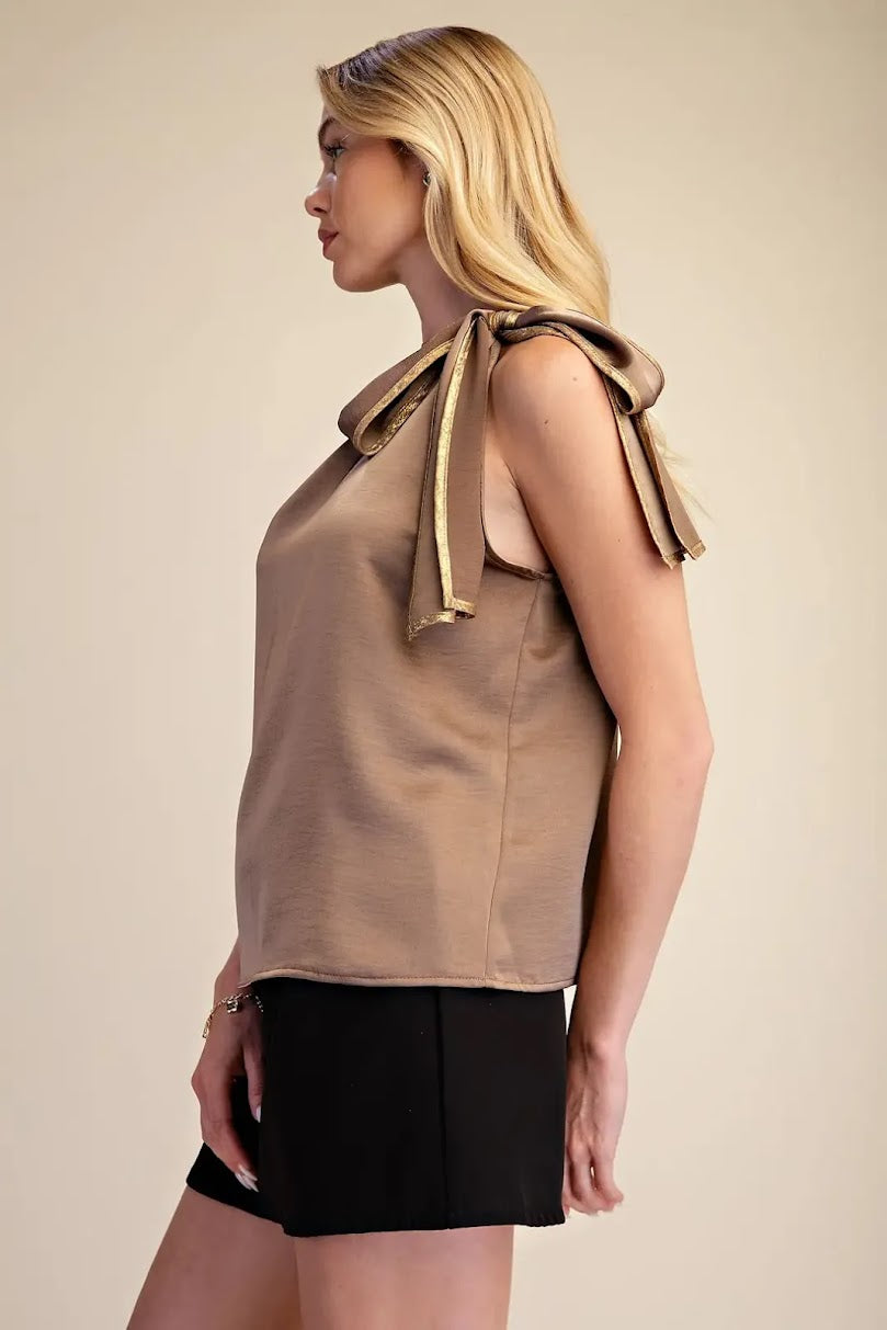 Little Bit of Flair Top - Mocha