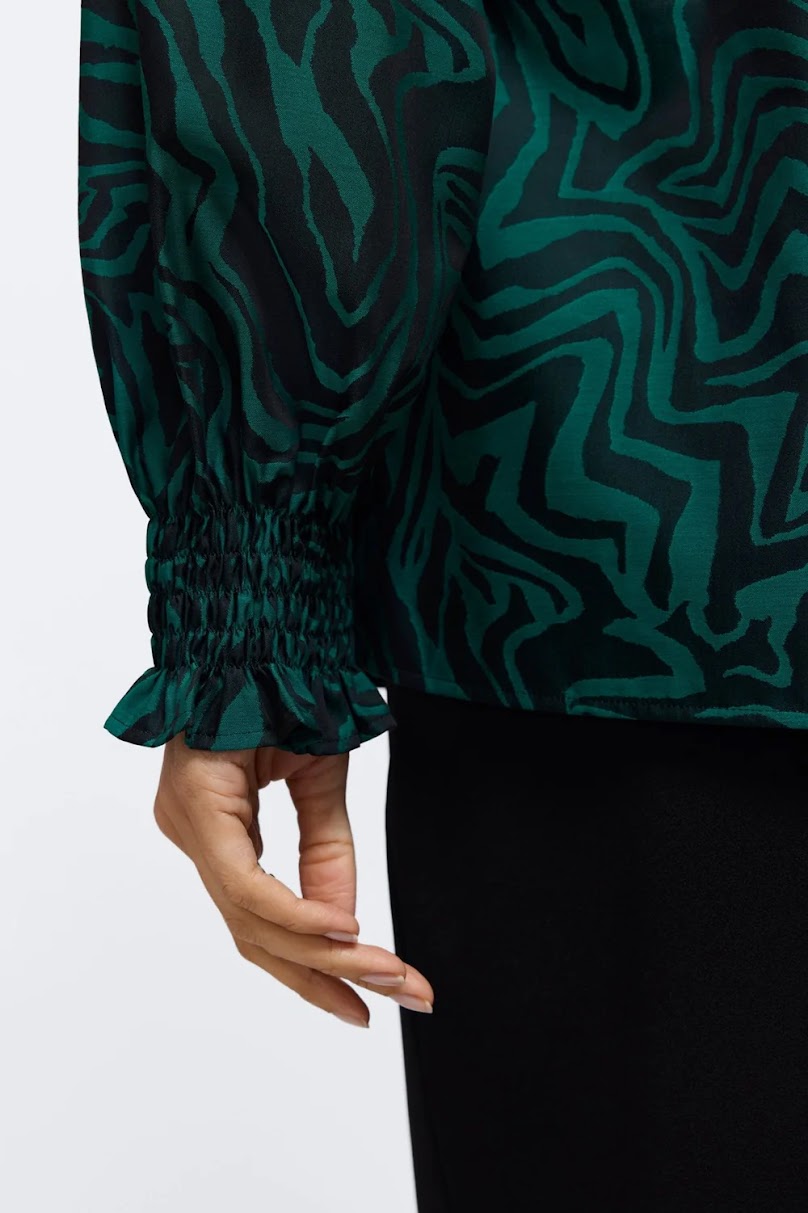 Alicia Zebra Jacquard Shirt - Green Black