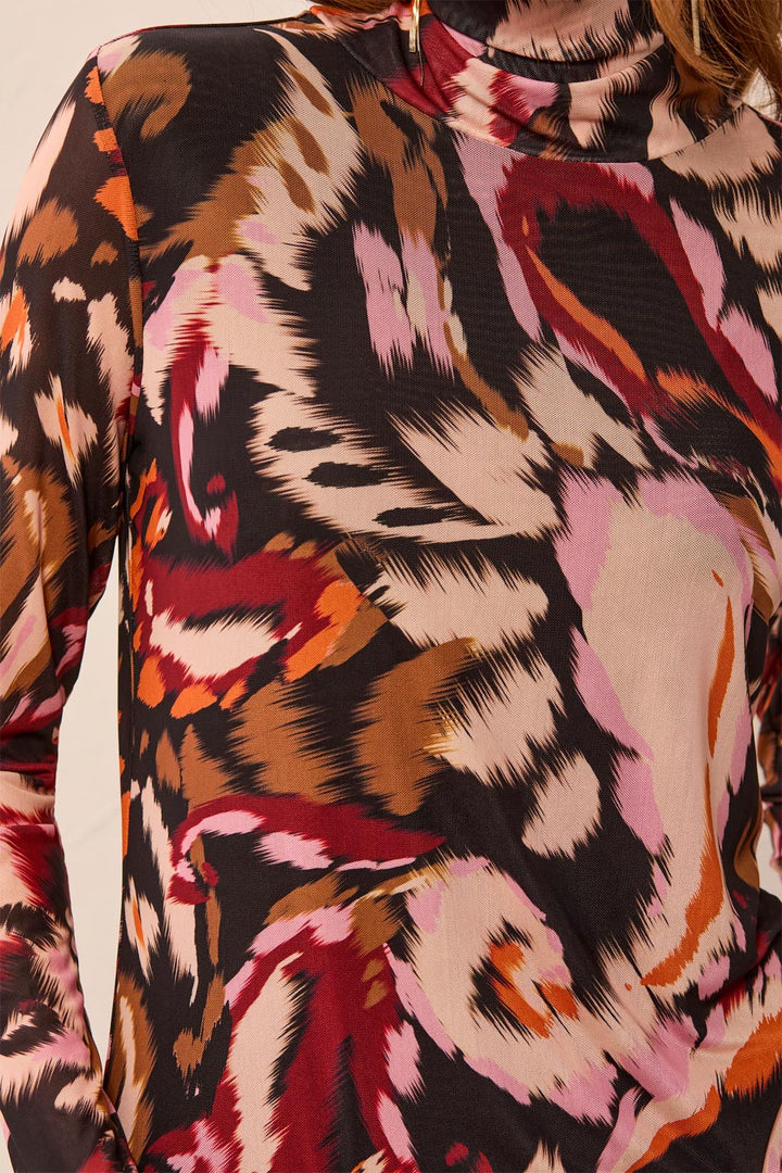 Fashion Turtleneck - Cherry Lacquer