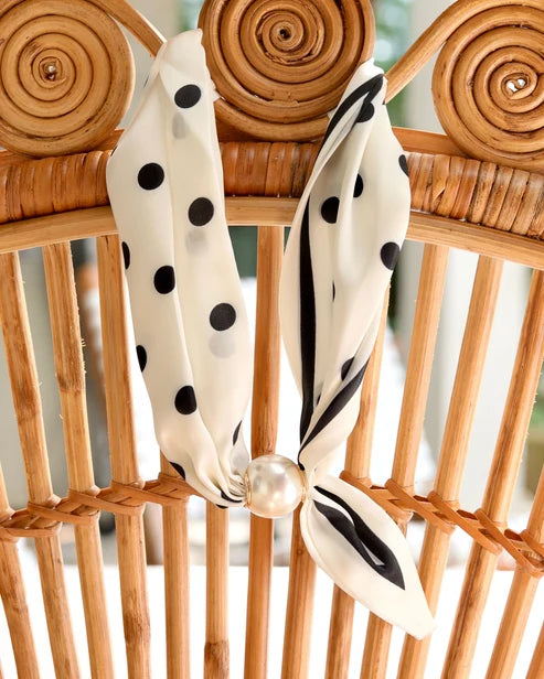 Robyn Pearl Scarf Necklace - Ivory Black