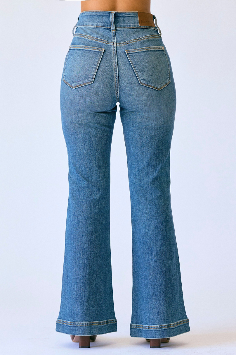 PETITE: Judy Blue HW Flare Jean - Medium Wash