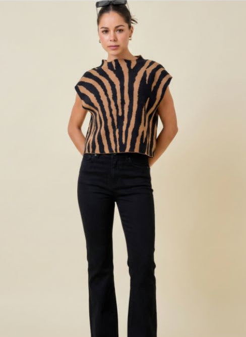 Fun Boxy Sweater - Brown Black