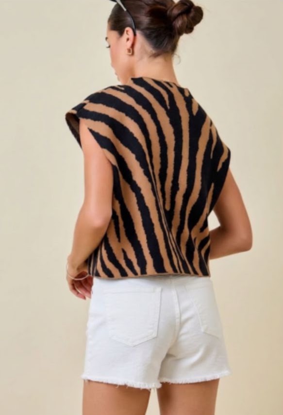 Fun Boxy Sweater - Brown Black