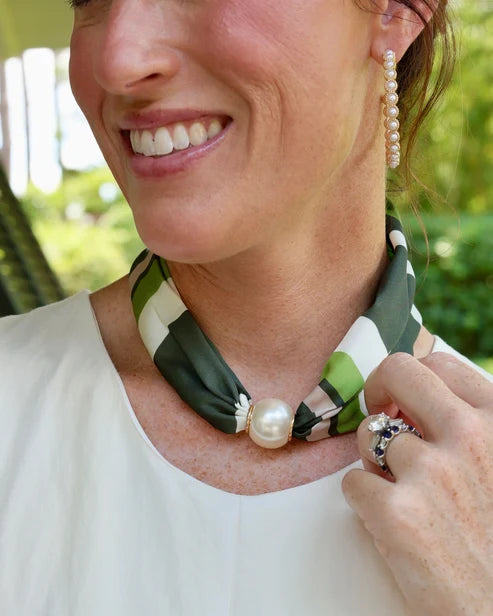 Pammie Pearl Scarf Necklace - Olive