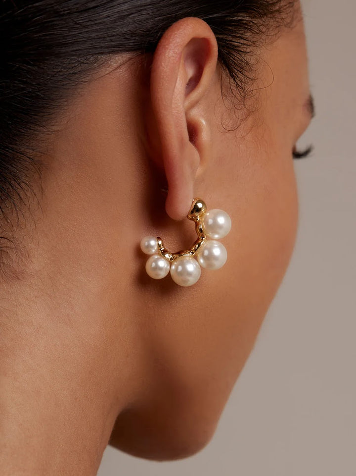 Penelope Pearl Cluster Earring - Pearl