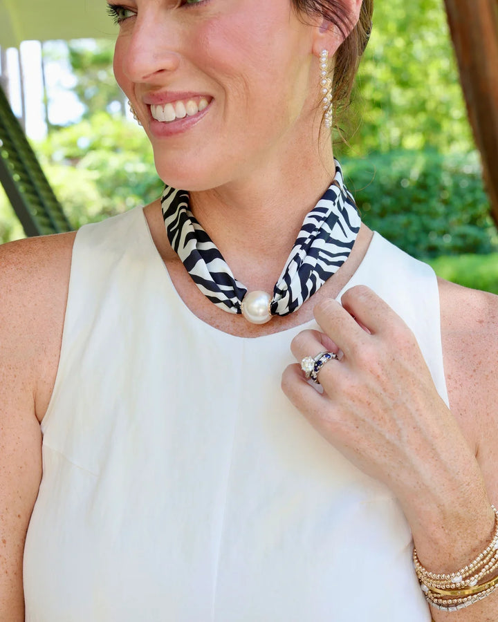 Pammie Pearl Scarf Necklace - Black/Ivory